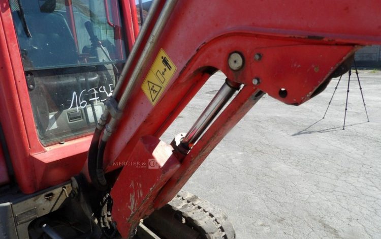 YANMAR VIO25-4  167951