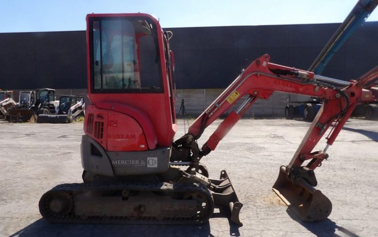 YANMAR VIO25-4  167951
