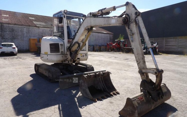 VOLVO ECR38  198203