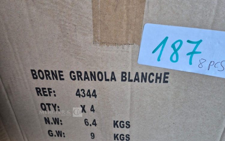 Autre Lot de 24 arceaux de protection pour racks de stockage  de 120cm x 80cm. Structu  183