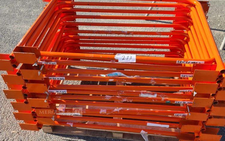 Autre Lot de 24 arceaux de protection pour racks de stockage  de 120cm x 80cm. Structu  184