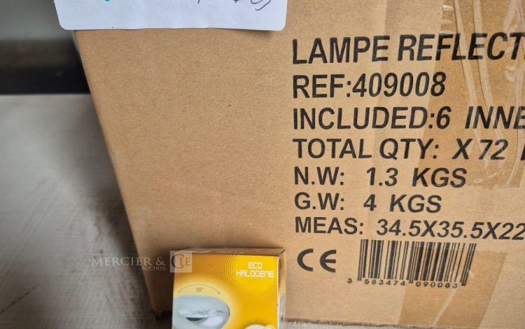 Autre Lot de 8 lampe à poser spécial extérieur zéro branchement 100% solaire , 1W , le  214