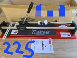 Autre Lot comprenant 2 compteur de lumière, 28 disjoncteurs de la marque SCHNEIDER mod  225