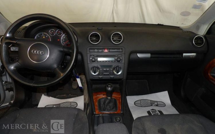 AUDI A3 2.0 TDI GRIS 2359XN84