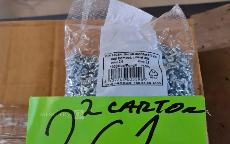 Autre Lot d’environ 50 sachets de Vis auto perceuse à tête bombée  221