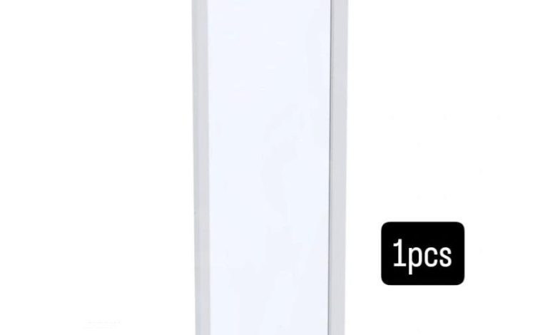 Autre Lot de poignées chrome, compatible avec la cousine du lot 319. Contient 6 petite  267