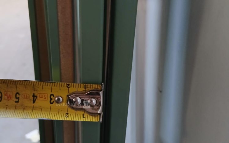 Autre Lot de deux crédences couleur bois  de 3 m de la marque OSKAB  286