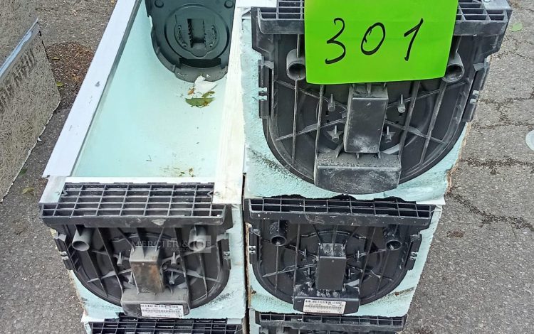 Autre Un outil de coupe de carreaux WALMER 600   , avec accessoires  301