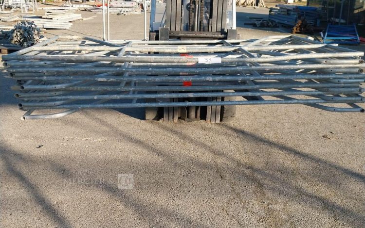 Autre Lot de 12 garde-corps de sécurité  Marque LAYHER  27