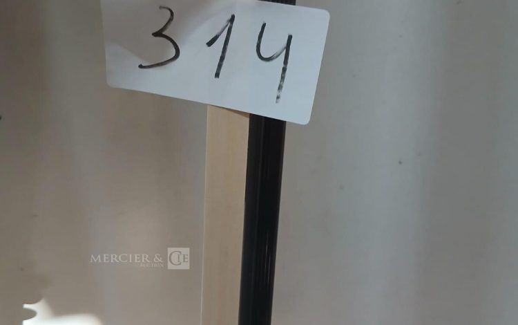 Autre Système de rangement de cuisine en tourniquet, OSKAB. Ouverture tirant gauche, p  314