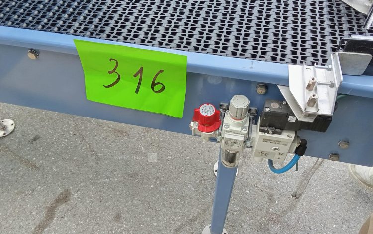 Autre Lot de 12 spots patère orientable .Marque Perfect Line  305