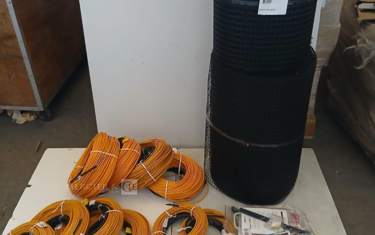 Autre Lot composé de plusieurs outils pour les véhicules de décarcération.  312