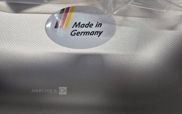 Autre Moquette en dalles de la marque TECSOM,  30