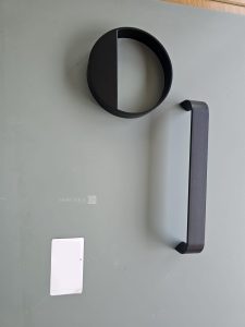 Autre Jeu de poignées de porte coloris noir, conçu pour s’adapter parfaitement à la cu  29