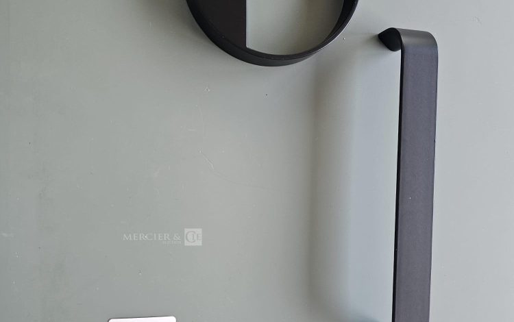 Autre Jeu de poignées de porte coloris noir, conçu pour s’adapter parfaitement à la cu  29