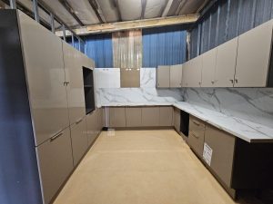 Autre Cuisine couleur taupe de la marque OSKAB  280