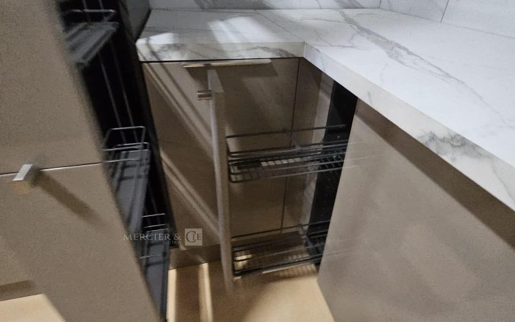 Autre Cuisine couleur taupe de la marque OSKAB  280