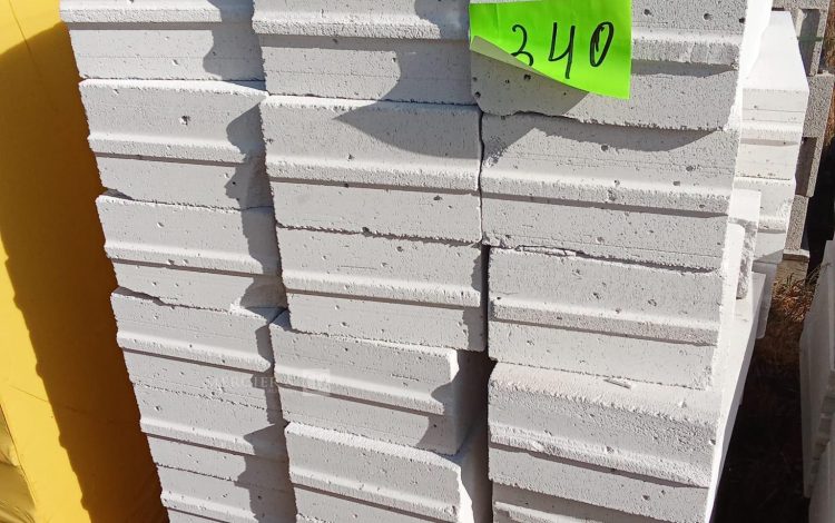 Autre Lot de 180 siporex ref:10005293, murs et cloisons YTONG. 625x150x250mm.  283