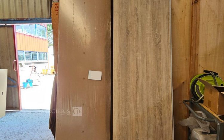 Autre Lot de deux crédences couleur bois  de 3 m de la marque OSKAB  286