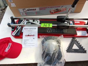 Autre Un outil de coupe de carreaux WALMER 600   , avec accessoires  301
