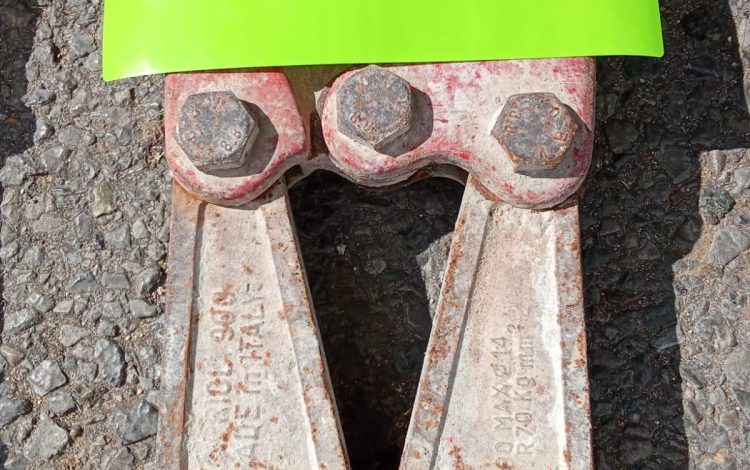 Autre Lot de 3 pince coupe boulon , 3 tailles différentes  338