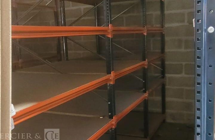 Autre Mezzanine denviron 90 m², de la marque MECALUX. La plateforme sera délivrée en  4