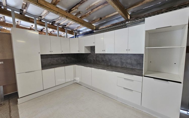 Autre Cuisine complète en L, coloris blanc brillant , marque OSKAB  47
