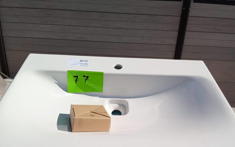 Autre Lot de deux crédences double face de 3 m de la marque OSKAB, couleur bois et gri  77
