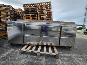 Autre Lot de raccords PVC  réduction, visite et manchettes de réparation  92