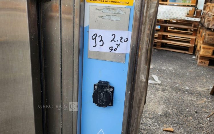 Autre Caisson de transport et de stockage frigorifique 100cm x 70cm x 103h  93