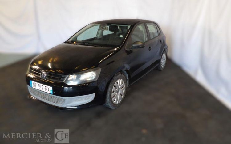 VOLKSWAGEN POLO 1.6 TDI 75CH TREND LINE NOIR AR-797-RX