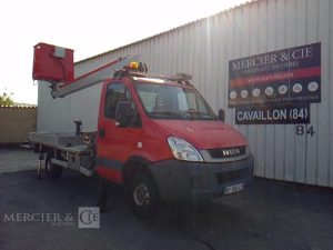 IVECO 35S11  NACELLE SUR VL 16M  2763H MULTITEL 160 ALU/DS ROUGE BY-680-LH