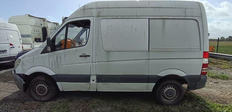 MERCEDES SPRINTER  CH-589-MM
