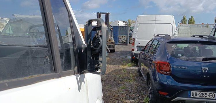 MERCEDES SPRINTER  CH-589-MM