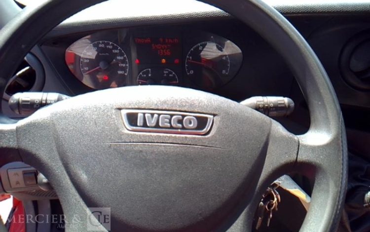 IVECO 35S12 AVEC NACELLE GSR 179T 18M  DB-689-LQ