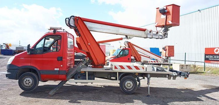 IVECO 35S12 AVEC NACELLE MULTITEL MT202DS 20M  DC-603-JW