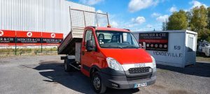 IVECO 35C13 BENNE SIMPLE CABINE COFFRE  DE-027-FW