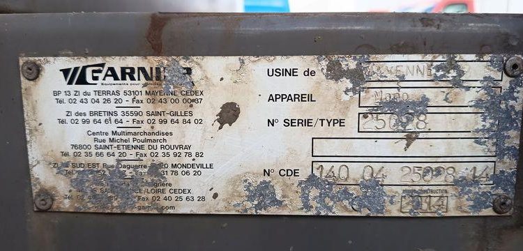 IVECO 35C13 BENNE SIMPLE CABINE COFFRE  DE-027-FW