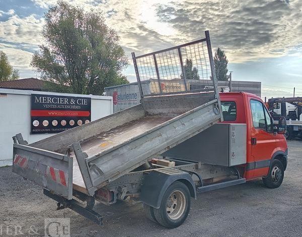 IVECO 35C13 BENNE SIMPLE CABINE COFFRE  DE-363-QS