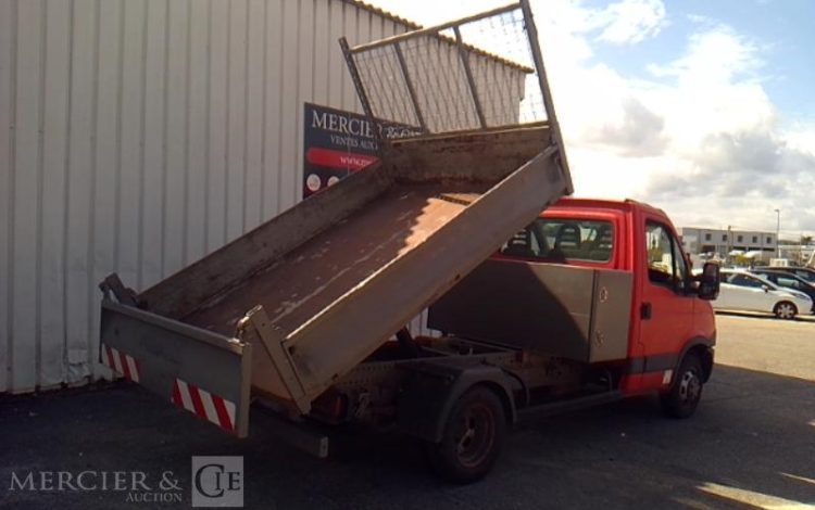 IVECO 35C13 BENNE  DE-682-AJ