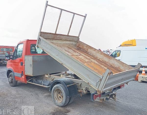 IVECO 35C13 BENNE SIMPLE CABINE COFFRE  DE-889-FV