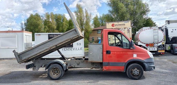 IVECO 35C13 BENNE SIMPLE CABINE COFFRE  DE-889-FV