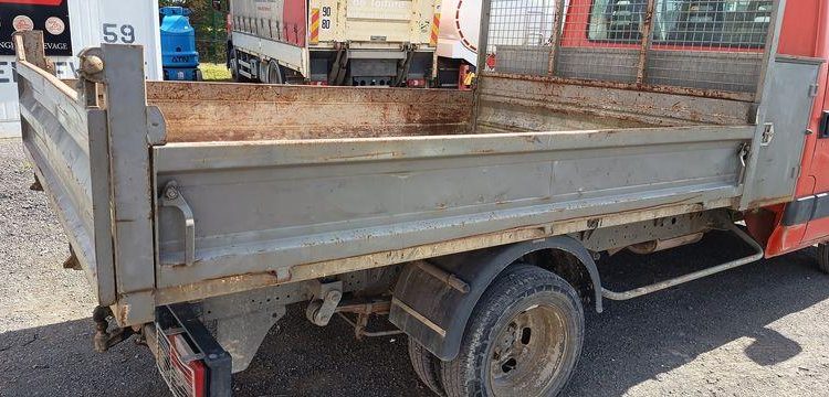 IVECO 35C13 BENNE SIMPLE CABINE COFFRE  DE-889-FV