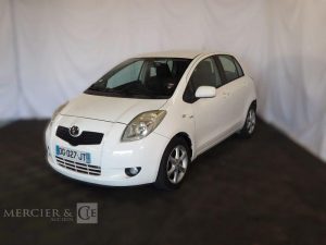 TOYOTA YARIS 1,4 D4D 90 LUNA PACK BVA BLANC DG-027-JT