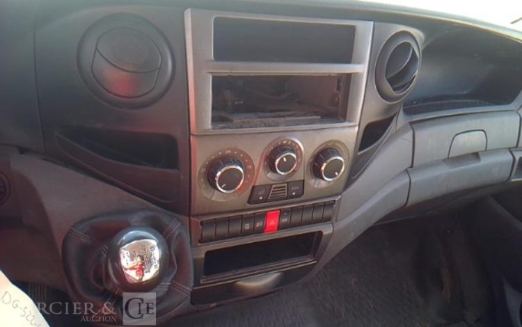 IVECO 35C13 BENNE DOUBLE CABINE  DG-522-CM