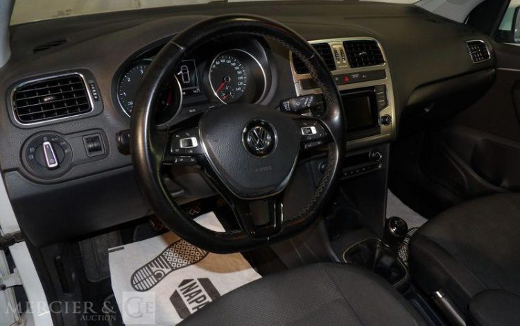 VOLKSWAGEN POLO 1.4 TDI 90CH BLUEMOTION SPORT LINE BLANC DS-470-TB