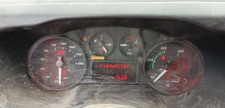 IVECO 35C13  BENNE SIMPLE CABINE COFFRE BLANC DV-708-LQ