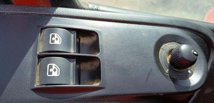 IVECO DAILY BENNE SIMPLE CABINE COFFRE  EB-886-EV