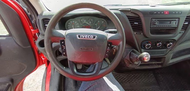 IVECO DAILY BENNE SIMPLE CABINE COFFRE  EB-886-EV