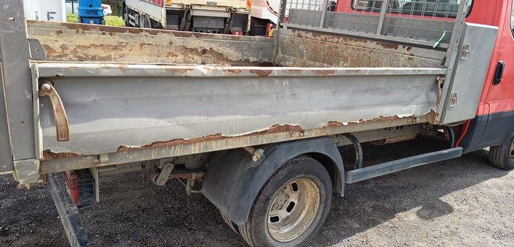 IVECO DAILY BENNE SIMPLE CABINE COFFRE  EB-886-EV